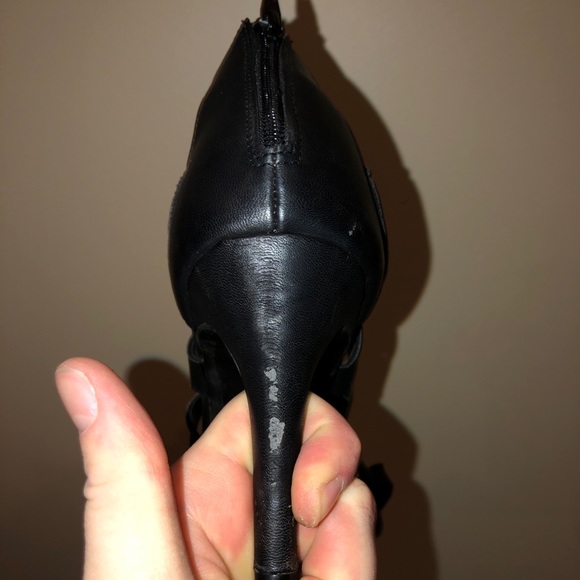 SUPER CUTE VERSATILE HEELS !! - Picture 6 of 6